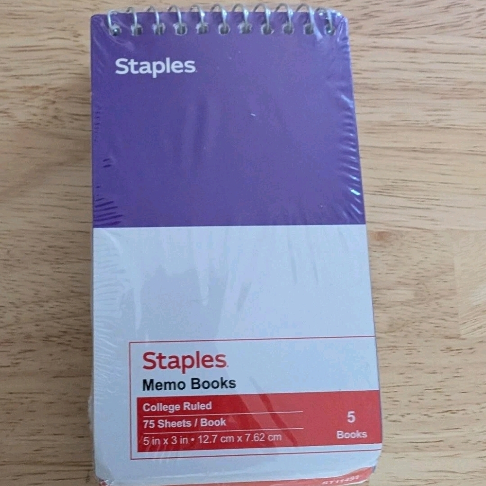 Staples Memo Books - 5 Pack Sealed